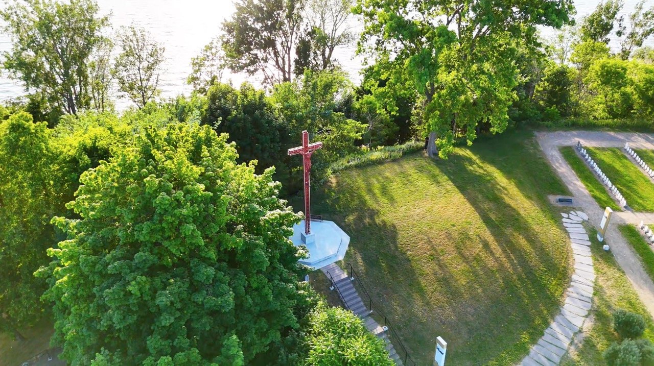 Aerial photo of a scenic point on a lake or river.