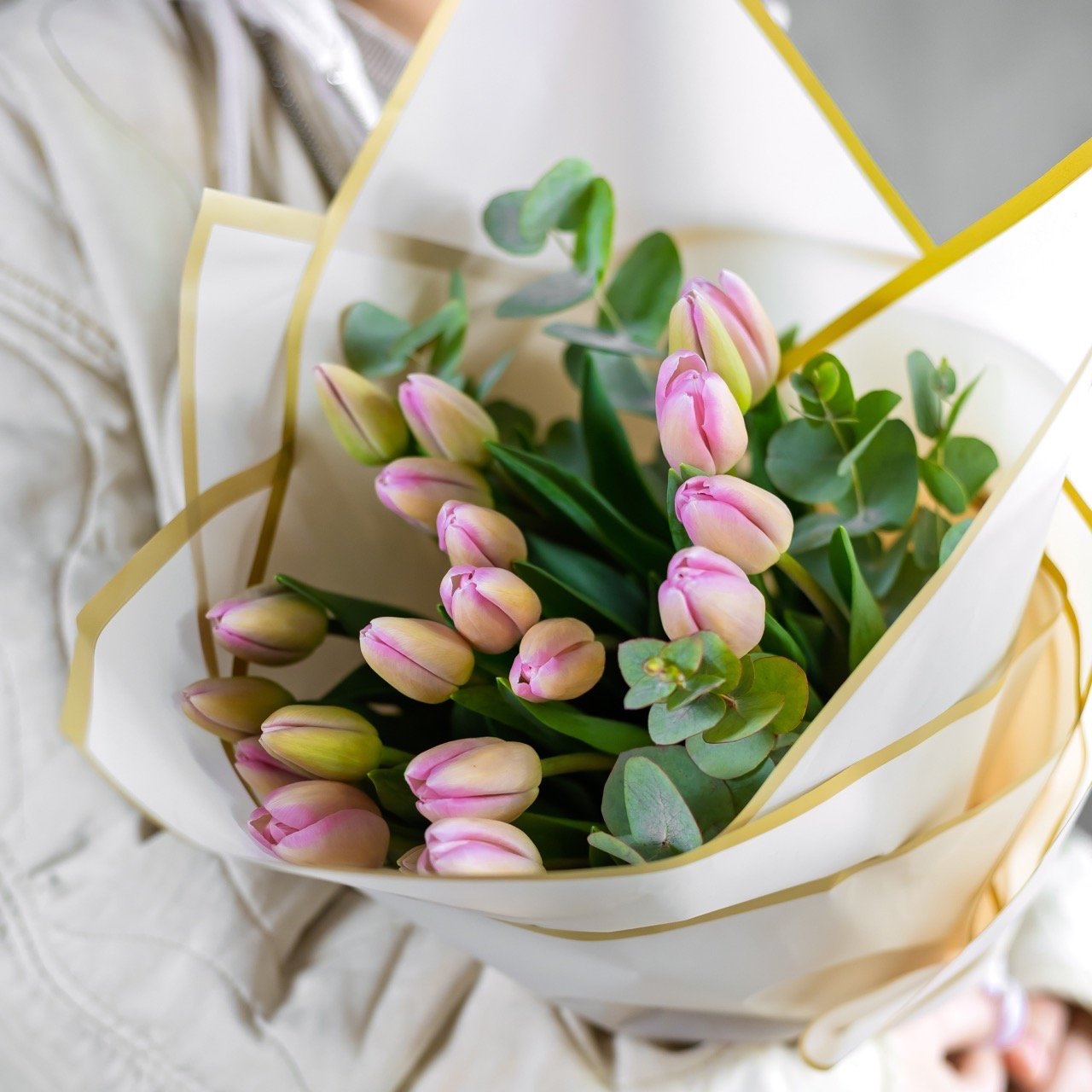 Still Life Photo of a fresh bouquet.